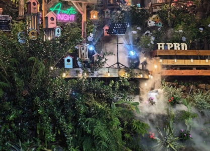 diem-hen-am-nhac-ben-bo-suoi