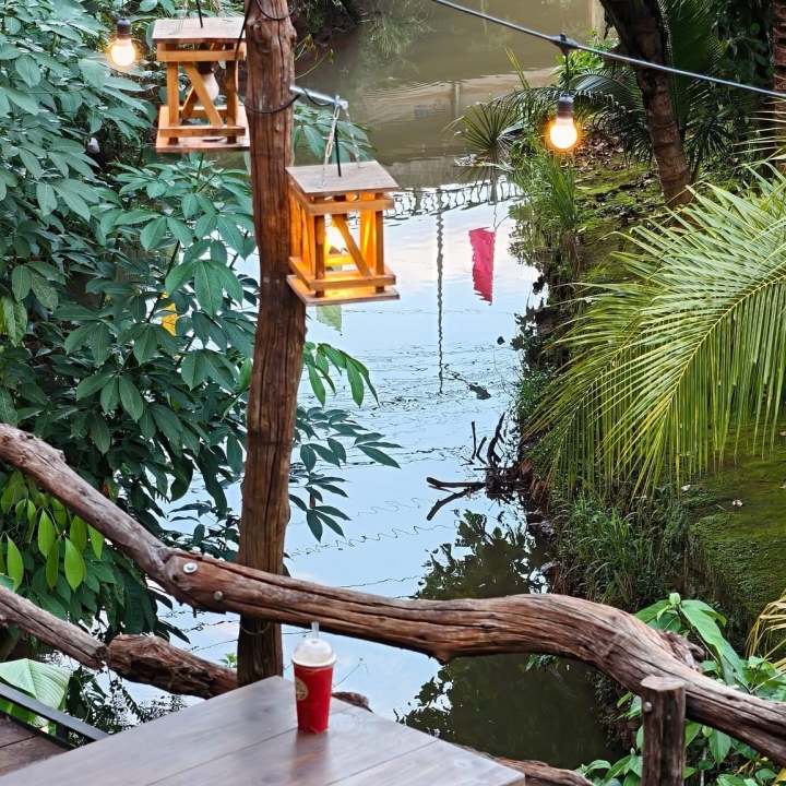 SÂN VƯỜN